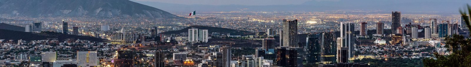 Panorama de la ciudad de Monterrey, Nuevo León.