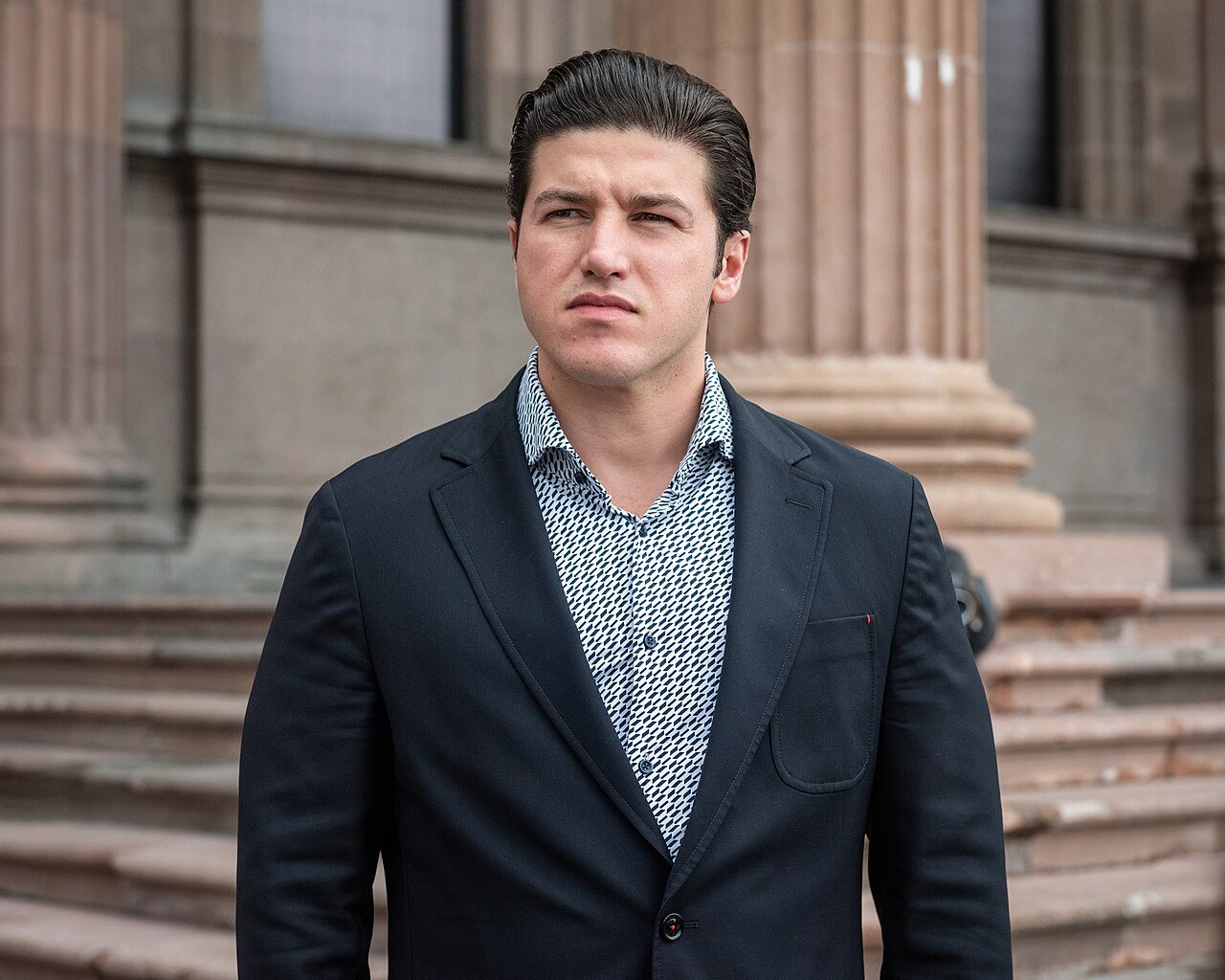 El gobernador de Nuevo León, Samuel García, durante un acto público